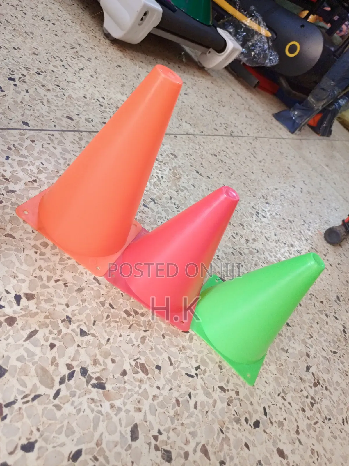 6pcs Bright Neon Colored Cones