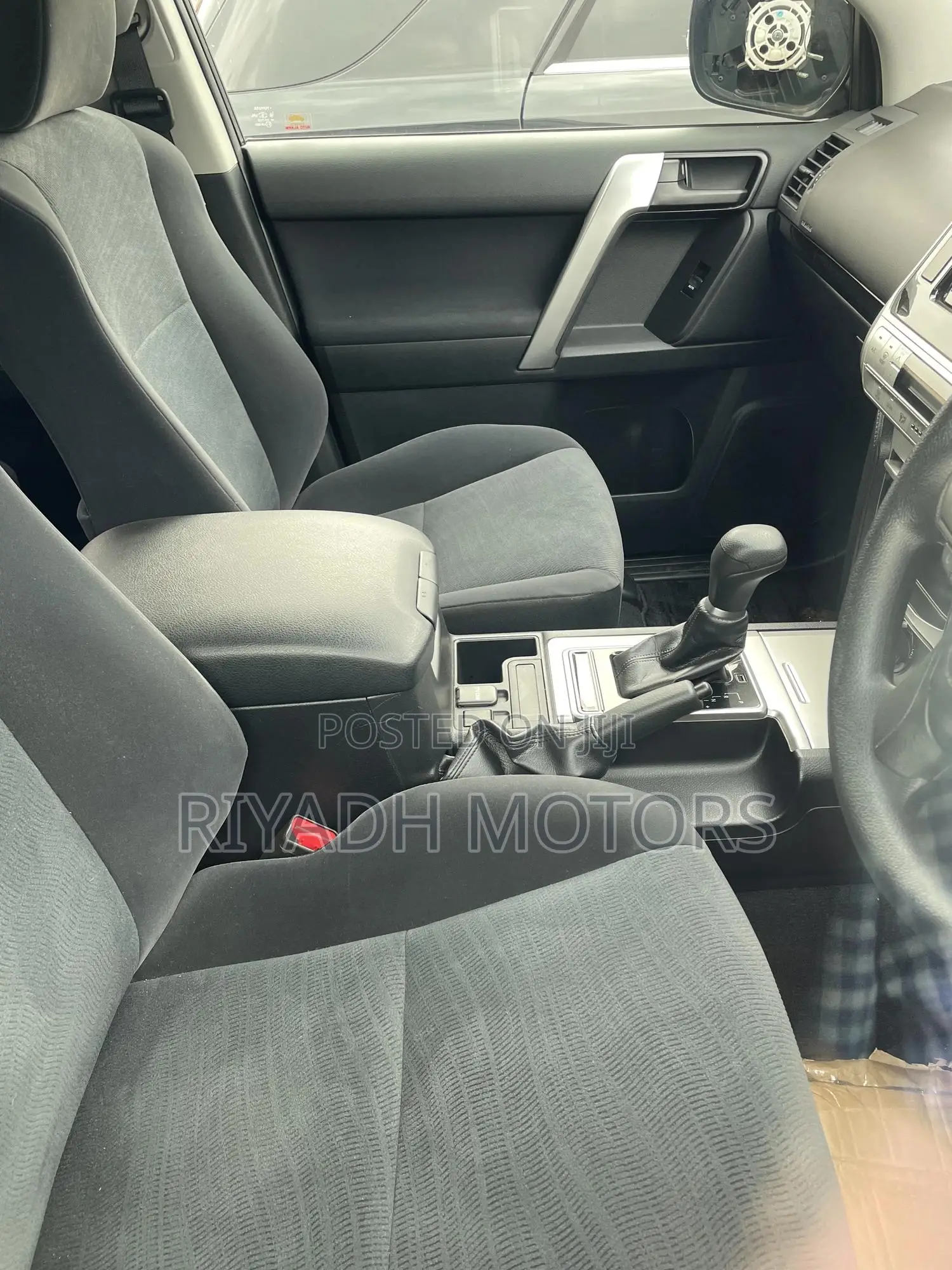 Toyota Land Cruiser Prado 2.7 2019 Gray