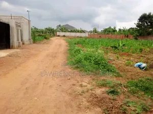 Photo - Plots at Gayaza-Busukuuma Zirobwe Road