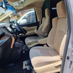 Toyota Alphard 2.5 Petrol AWD 2016 Silver