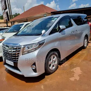 Toyota Alphard 2.5 Petrol AWD 2016 Silver