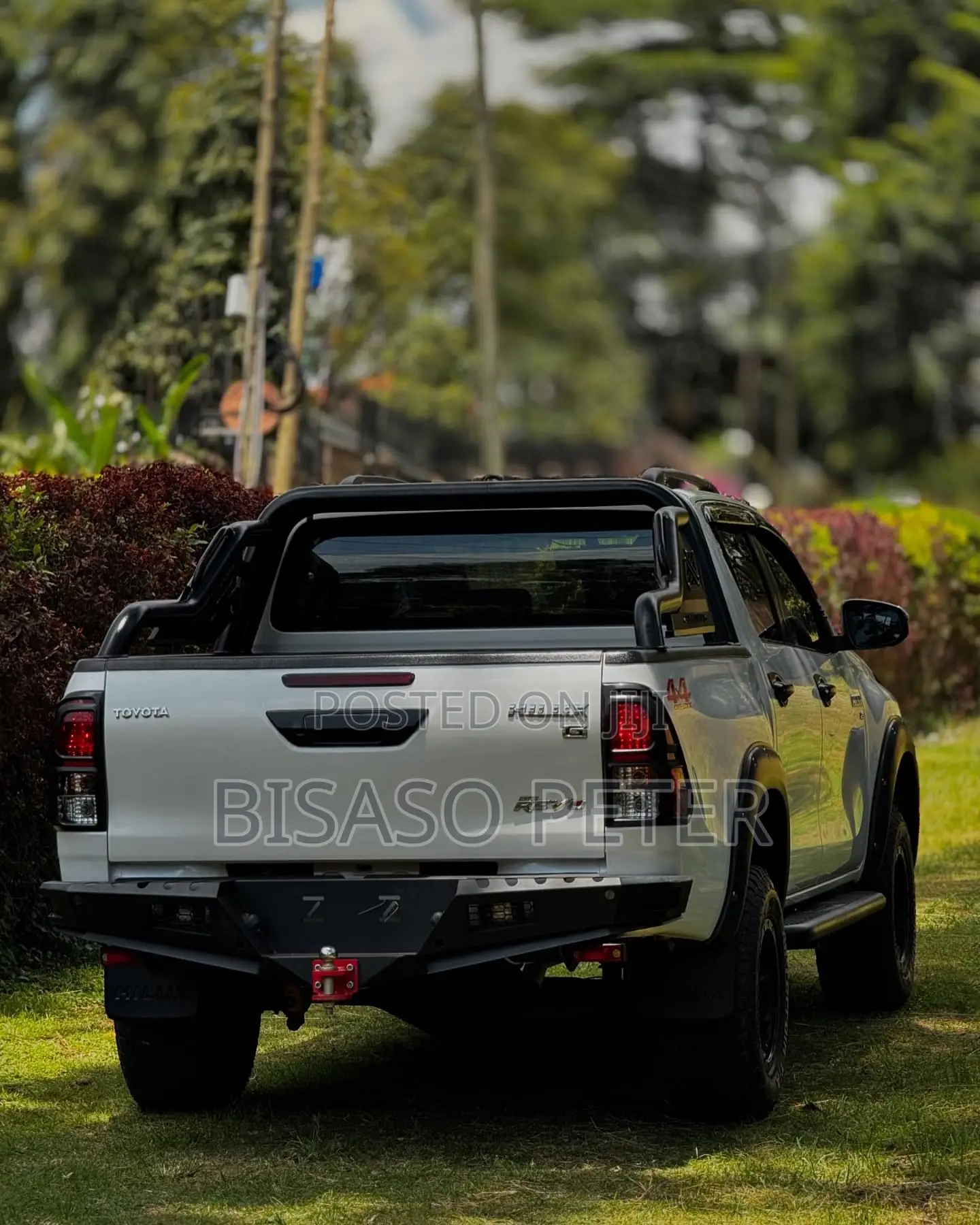 Toyota Hilux 2018 White