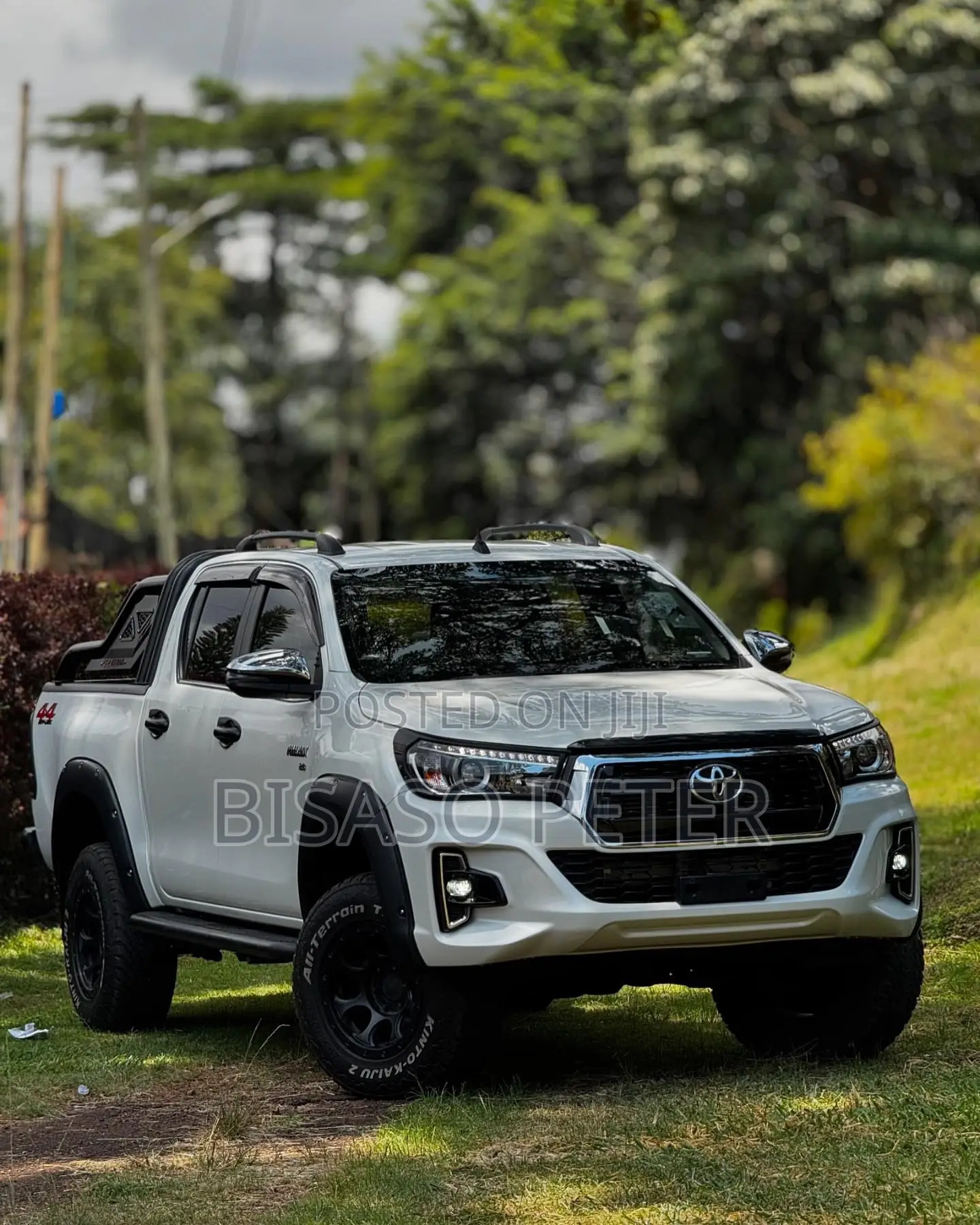 Toyota Hilux 2018 White