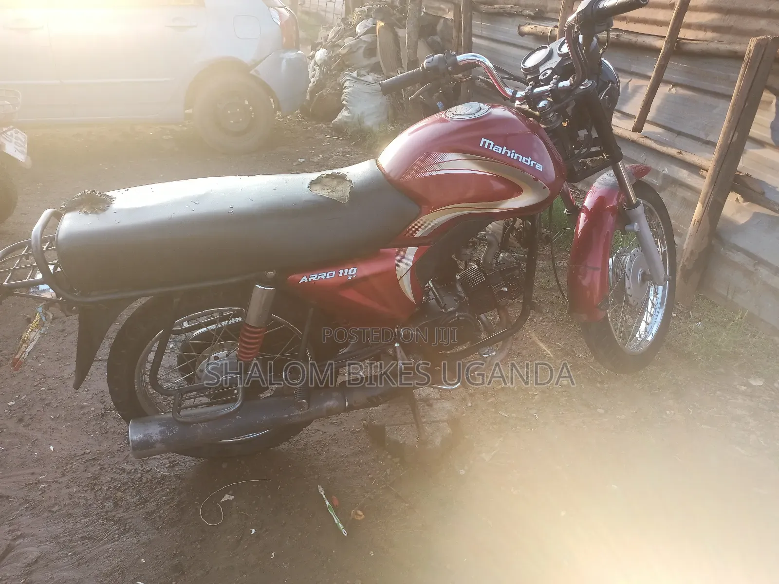 Mahindra Gusto 2019 Red
