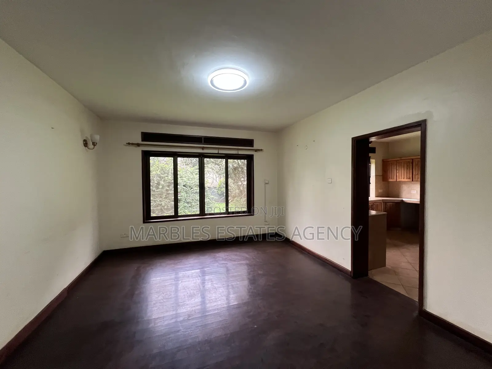 10bdrm Maisonette in Kololo, Central Division for rent