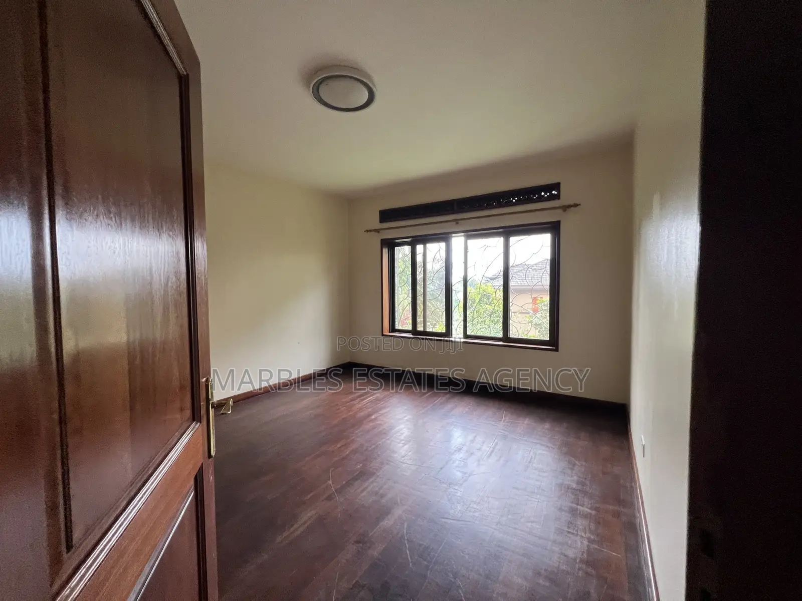 10bdrm Maisonette in Kololo, Central Division for rent