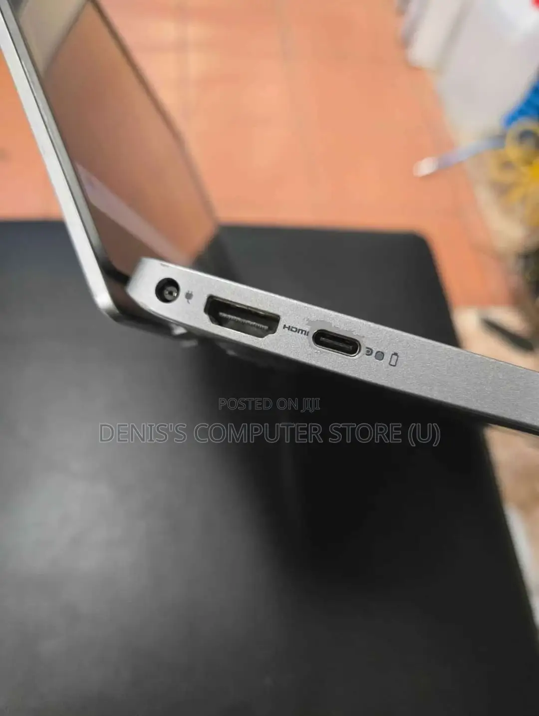 Laptop Dell Latitude E3350 4GB Intel Core Ultra 7 HDD 250GB