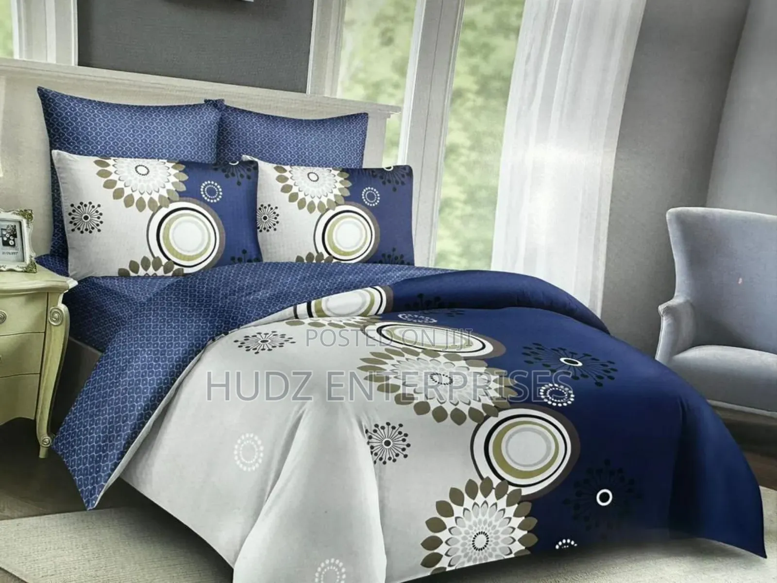 4pc Duvet 6*6 Cream and Blue