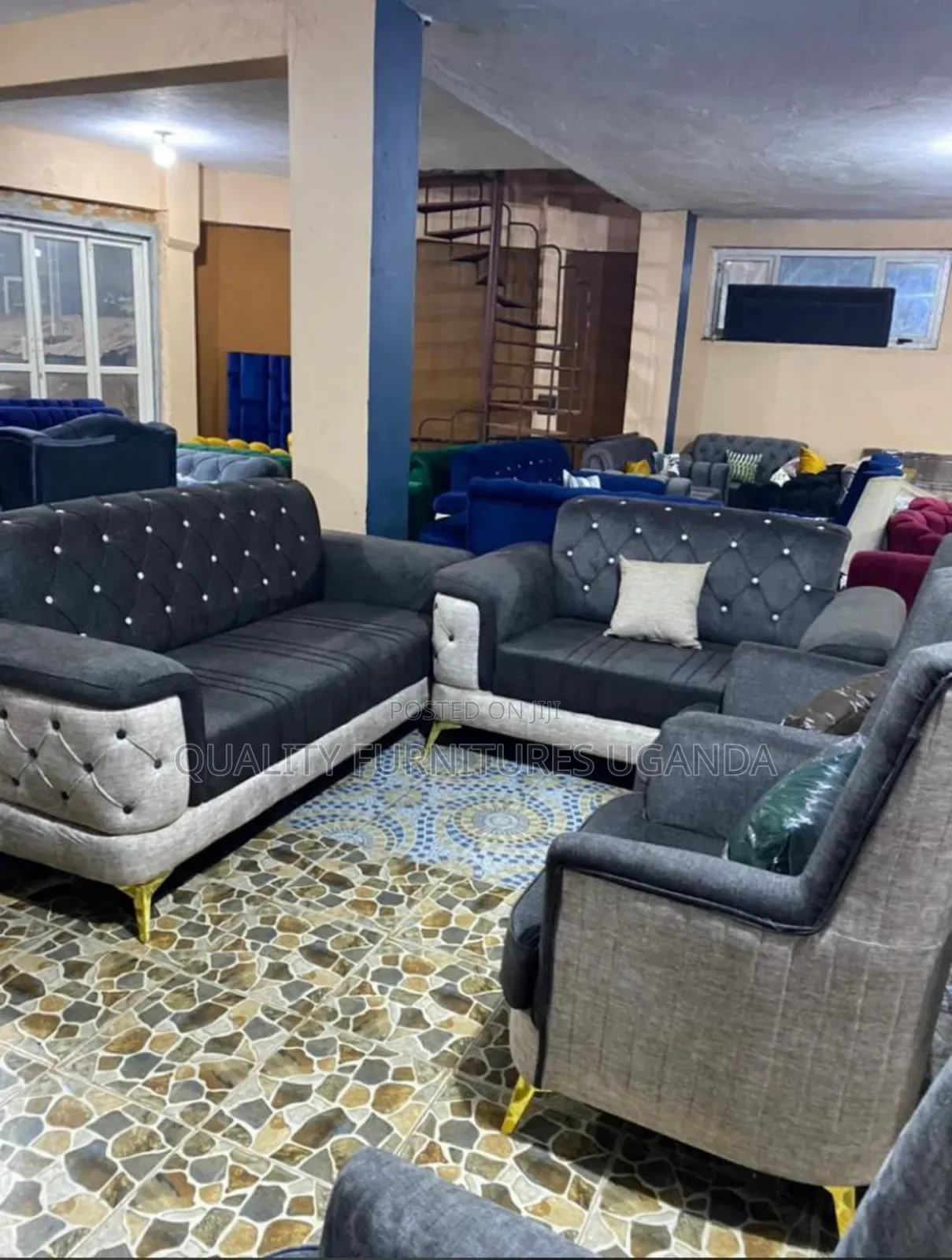 6 Sitter Chesterfield Luxury Couch