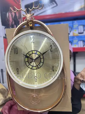Romain Classic Golden Clock