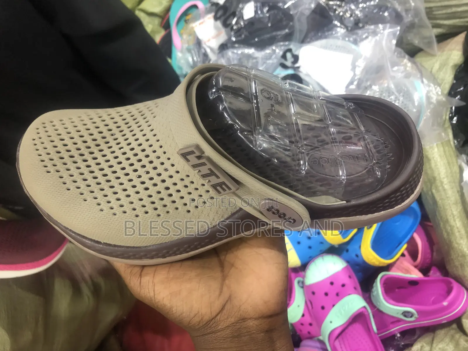 Lite Ride Crocs