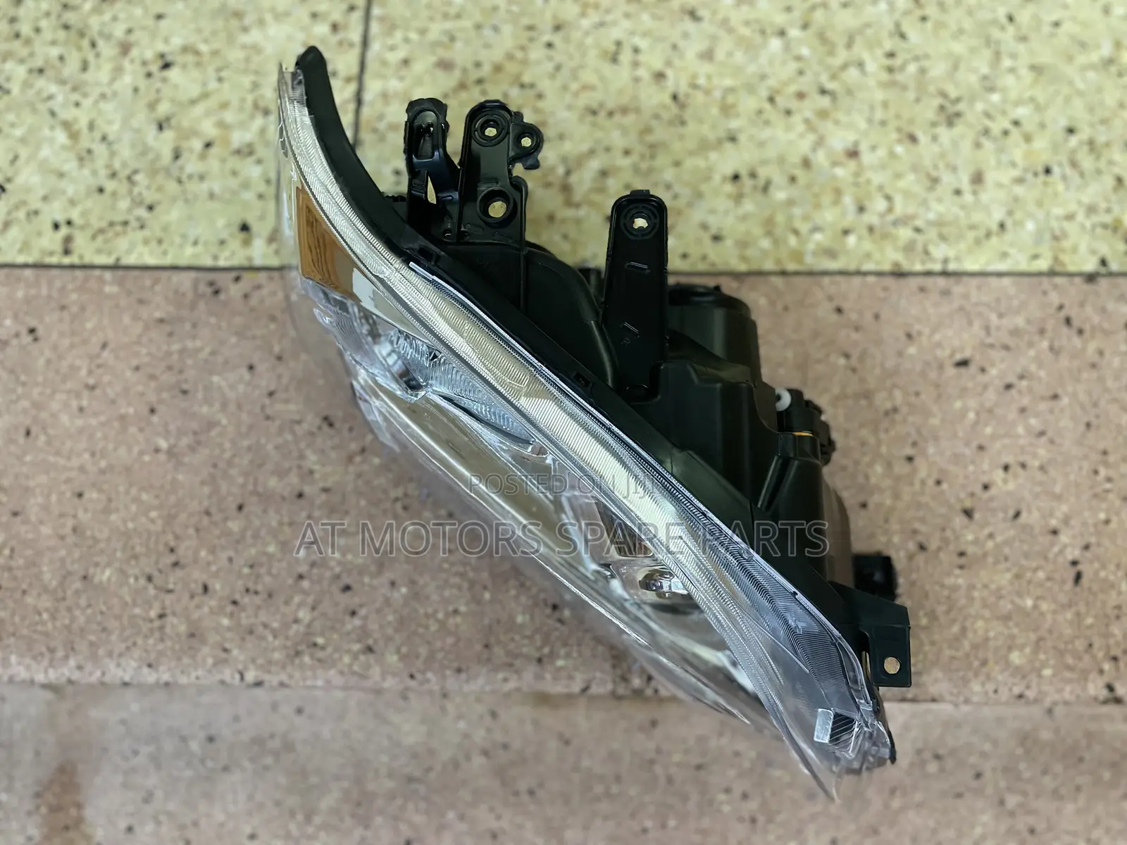 Toyota Vanguard Headlights 2010
