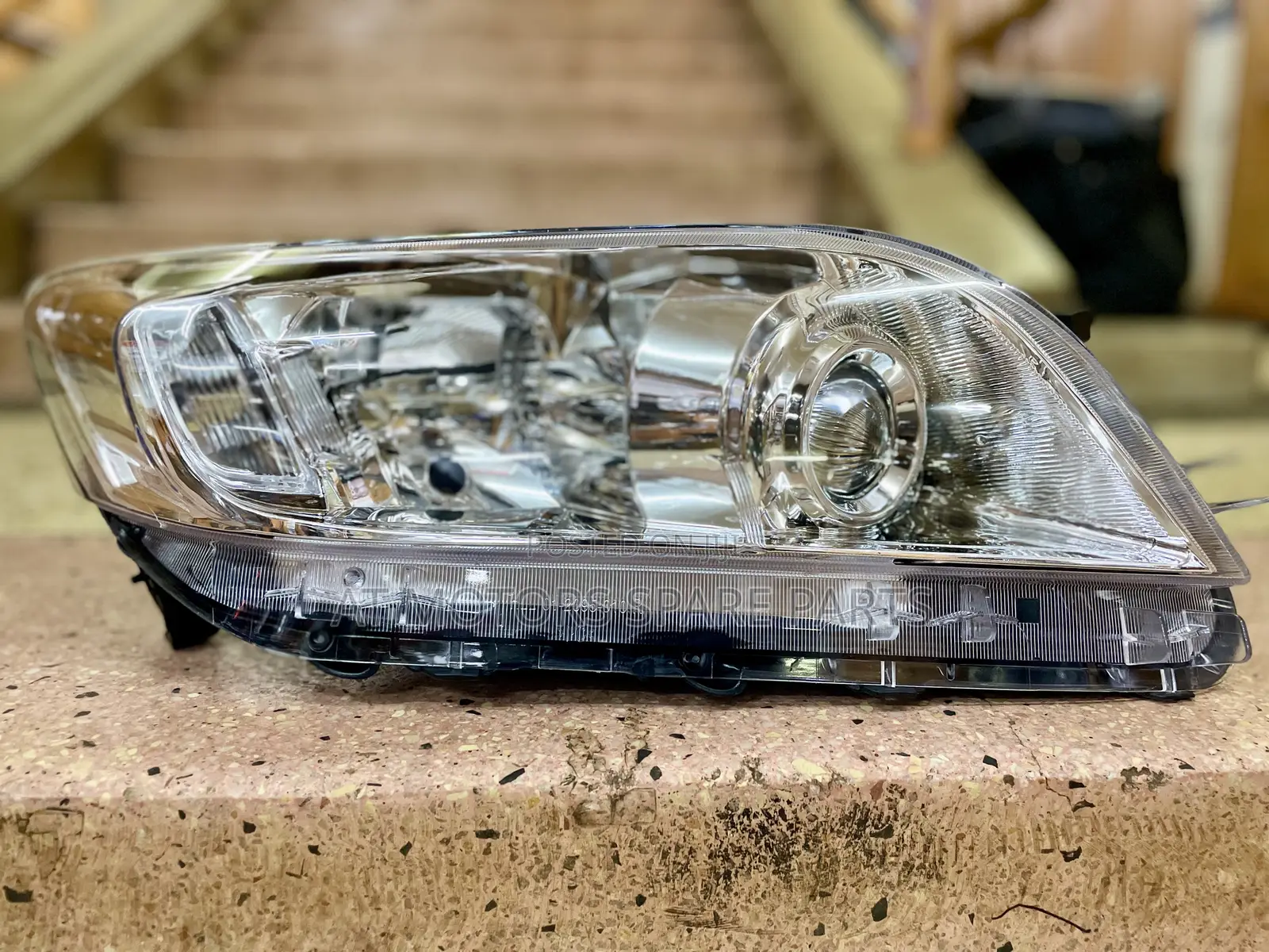 Toyota Vanguard Headlights 2010