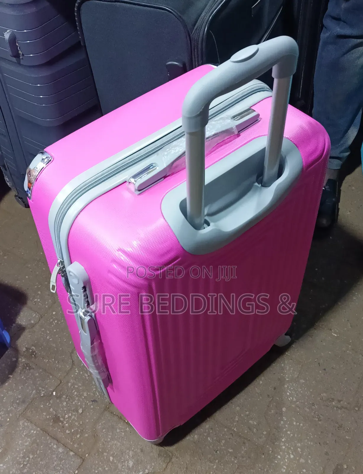 Pinky Suitcase