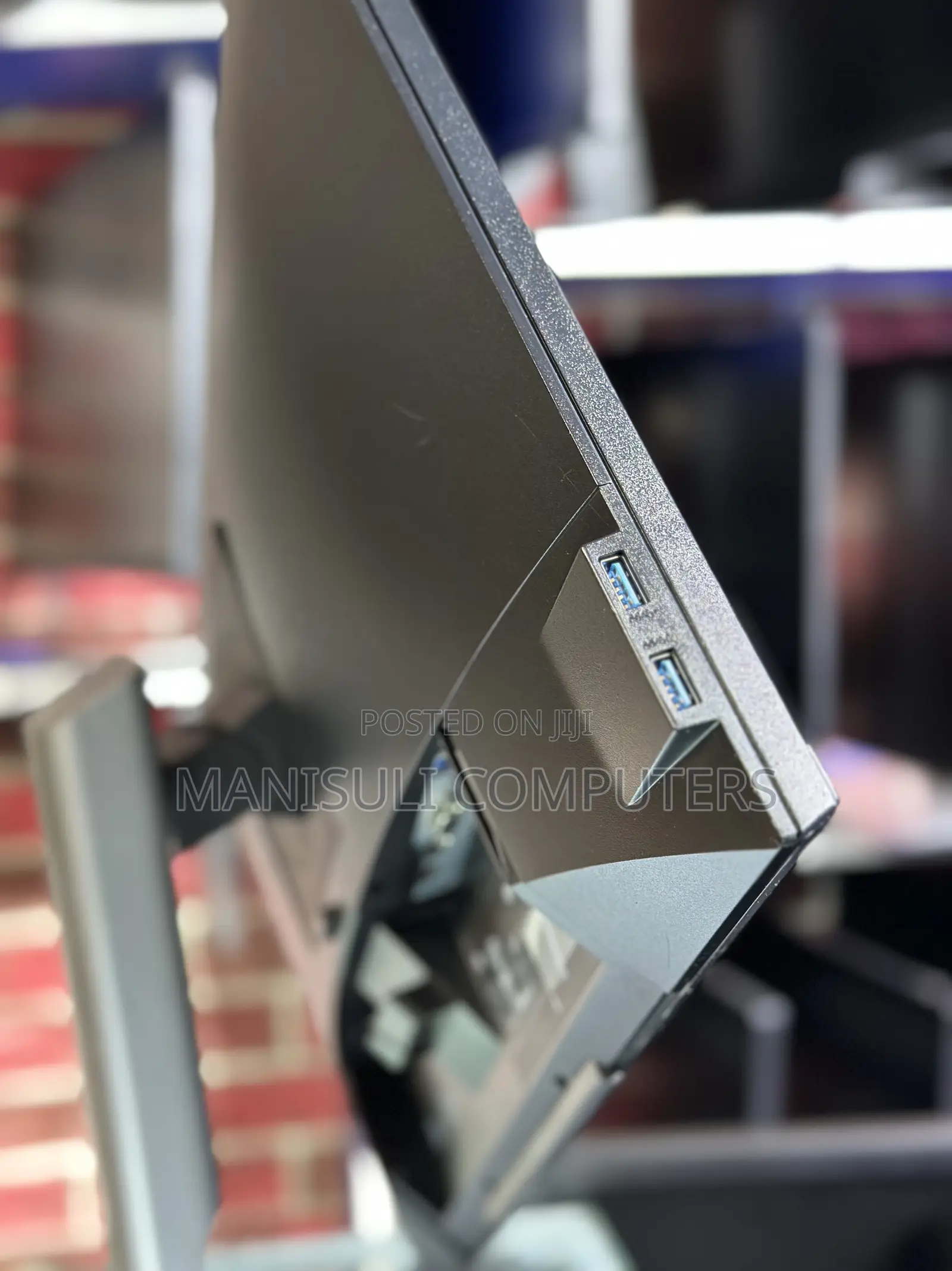 Monitor Dell 24 Inch Touch Screen VGA HDMI DIV DP Display