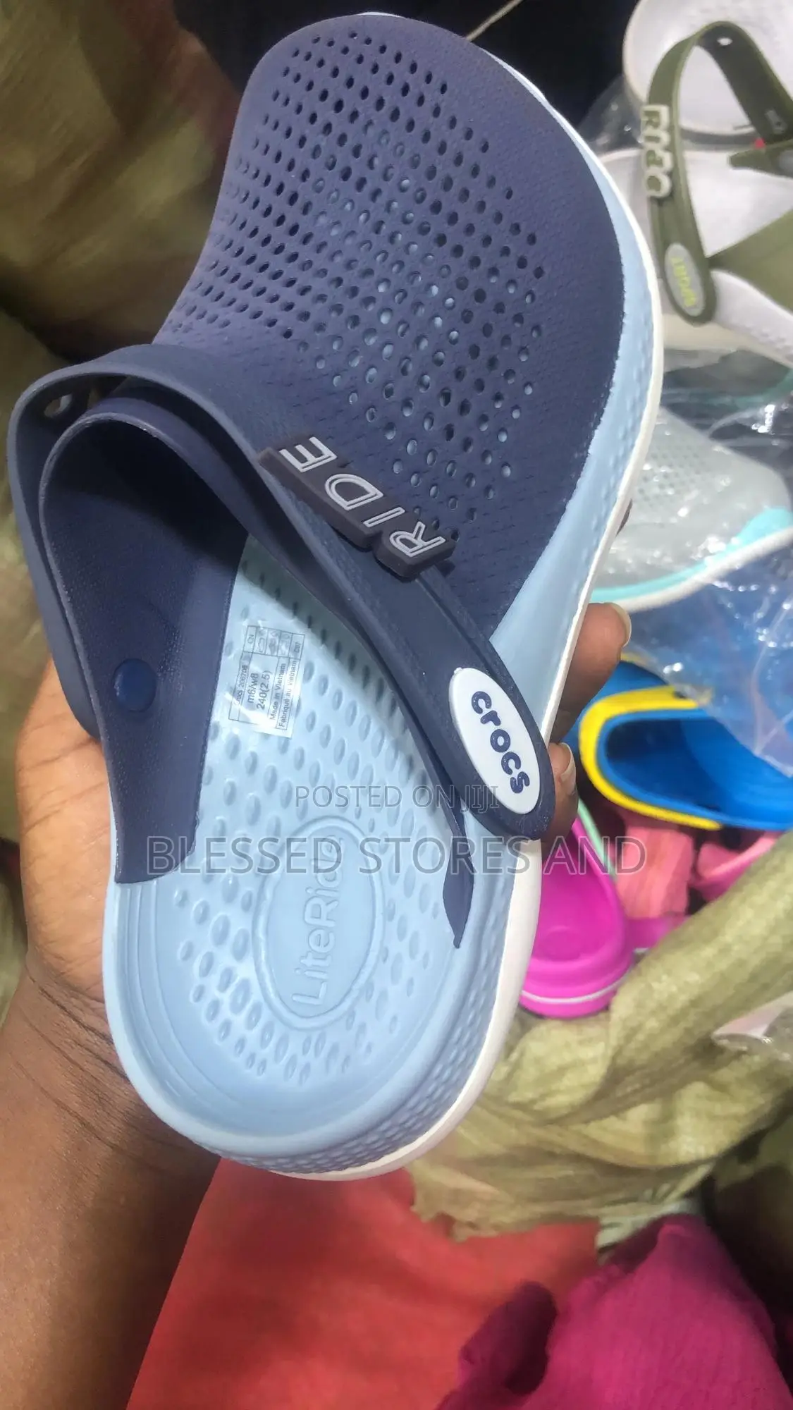 Lite Ride Crocs