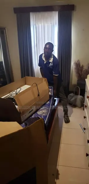 House Movers £"