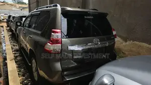 Toyota Land Cruiser 2016 Black