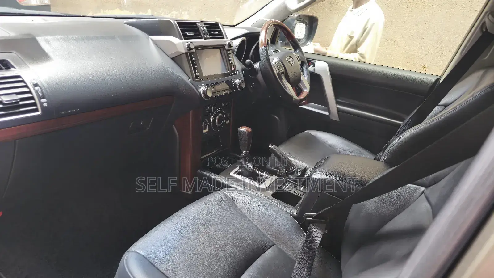 Toyota Land Cruiser 2016 Black
