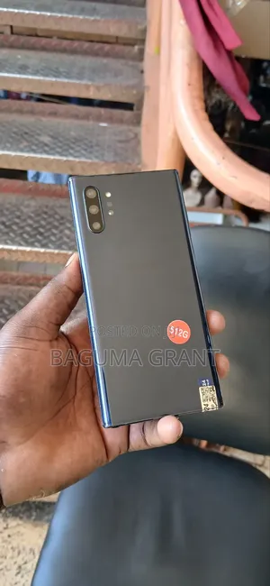 Photo - Samsung Galaxy Note 10 Plus 5G 512 GB Black