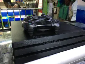 Playstation 4 Pro With 10 Games/500gb HDD/02 Controllers
