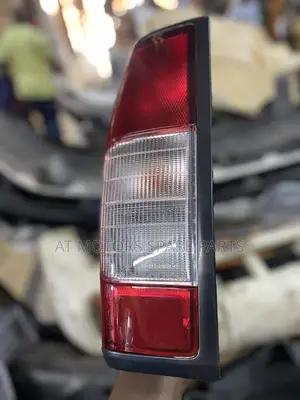 Nissan Hardbody 1998 Back Lights