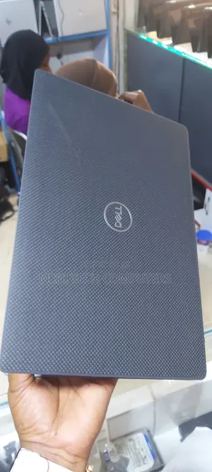Laptop Dell Latitude 7400 8GB Intel Core I5 SSD 256GB