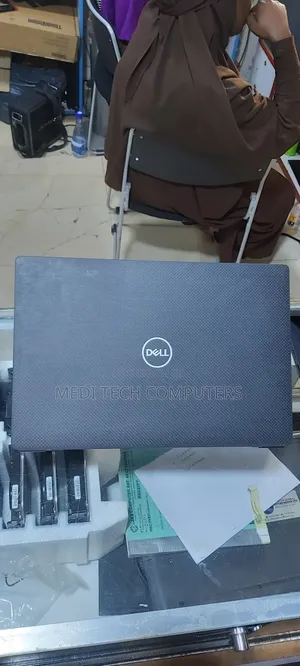 Laptop Dell Latitude 7400 8GB Intel Core I5 SSD 256GB