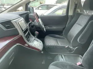 Toyota Alphard 2011 White