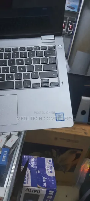 Laptop Dell Latitude 3310 8GB Intel Core I5 SSD 256GB