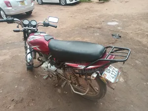 Bajaj CT 110X 2022 Red