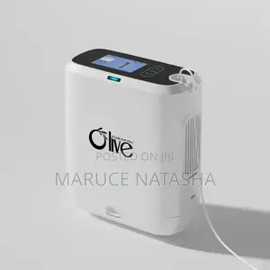 2l Portable Oxygen Concentrator With a Backup Battery