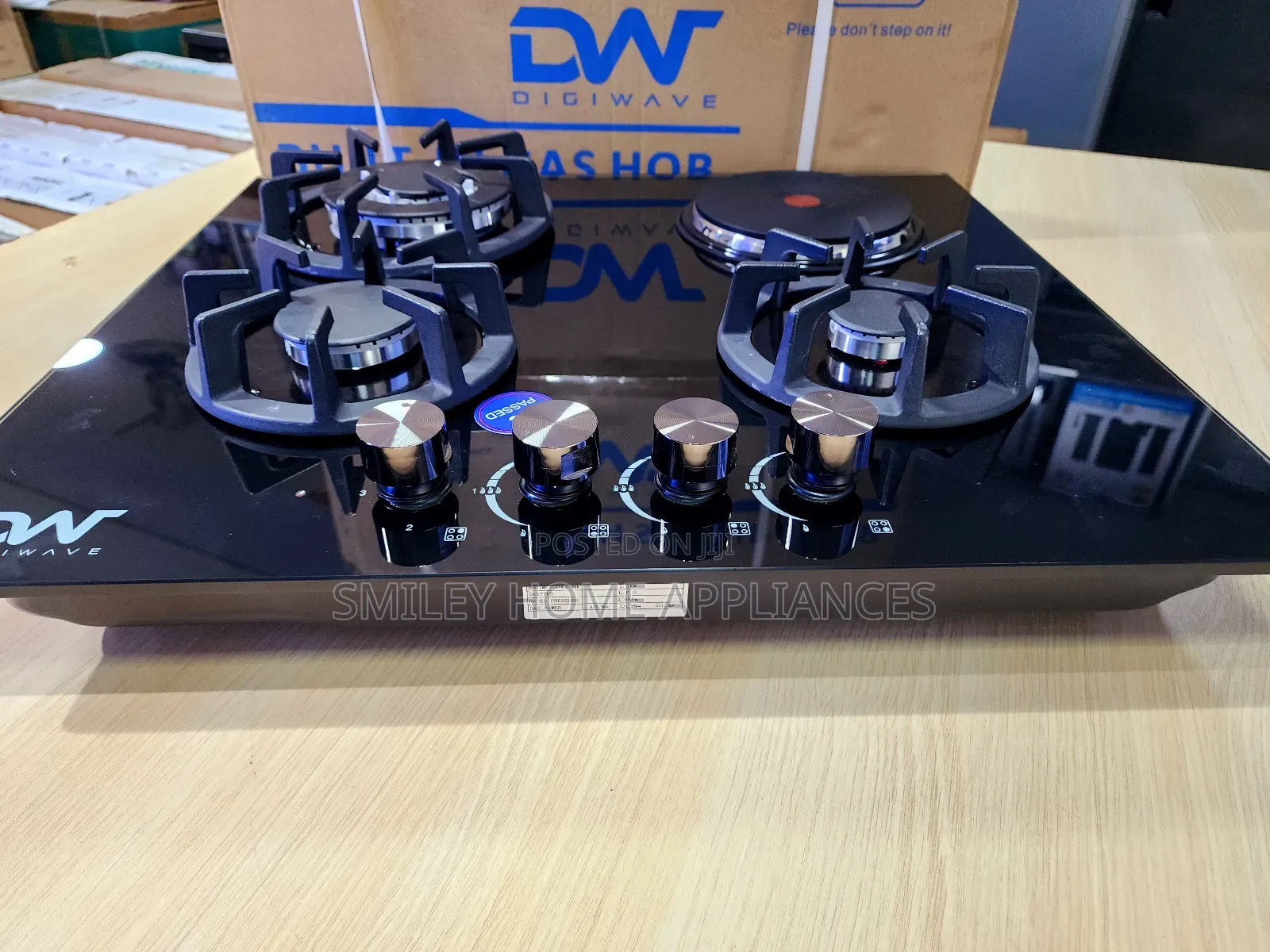 Inbuilt Gas Hob DW BLACK GLASS