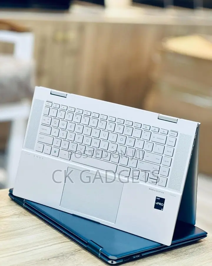 New Laptop HP Envy 15 16GB Intel Core I7 SSD 512GB