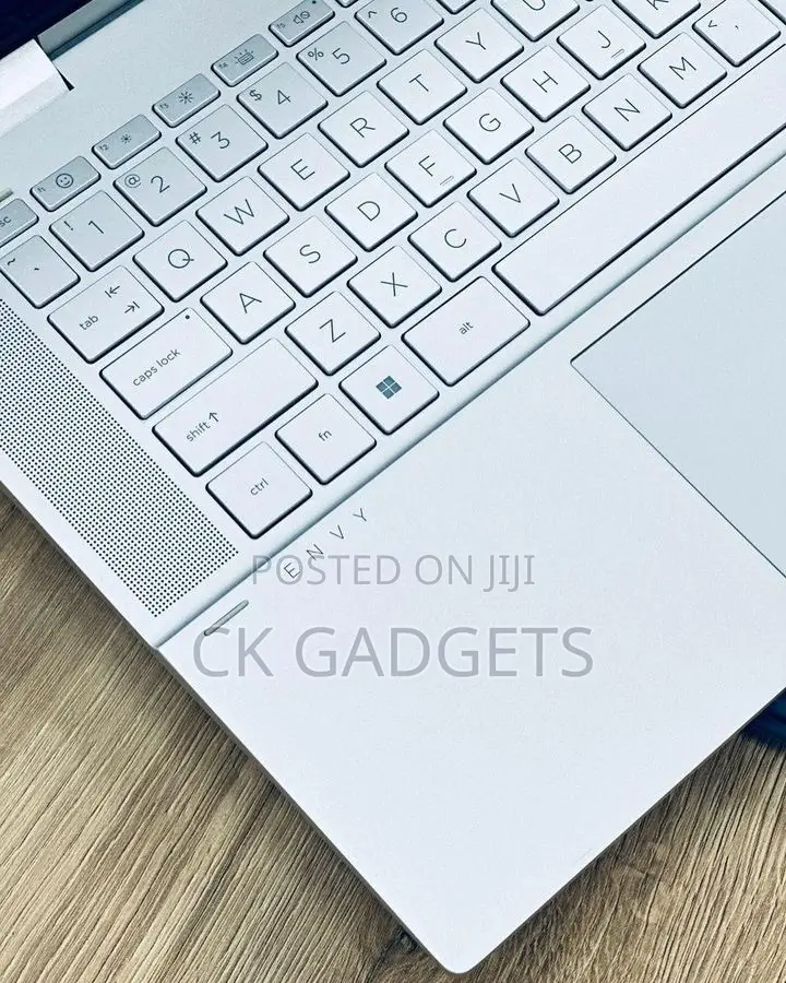 New Laptop HP Envy 15 16GB Intel Core I7 SSD 512GB