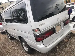 Toyota HiAce 2001