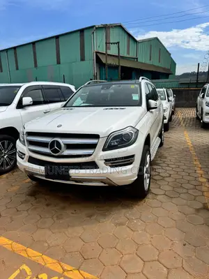 Mercedes-Benz GLS-Class 2017 White