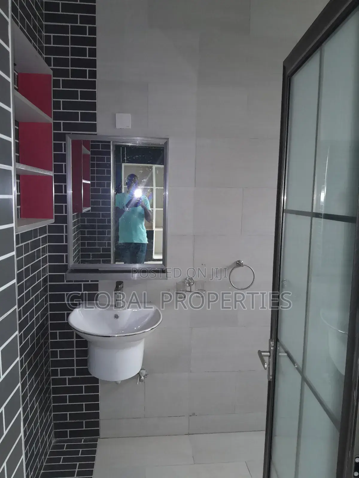 3bdrm Apartment in Kyaliwajala Kira, Central Division for rent