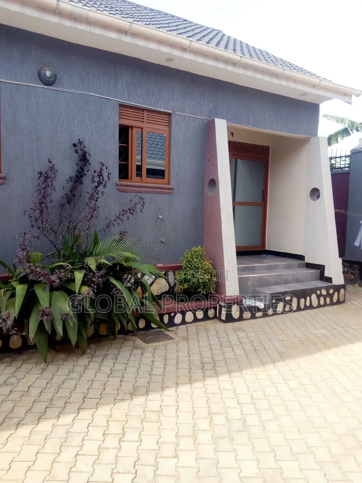 1bdrm Bungalow in Najjera Estate, Central Division for rent