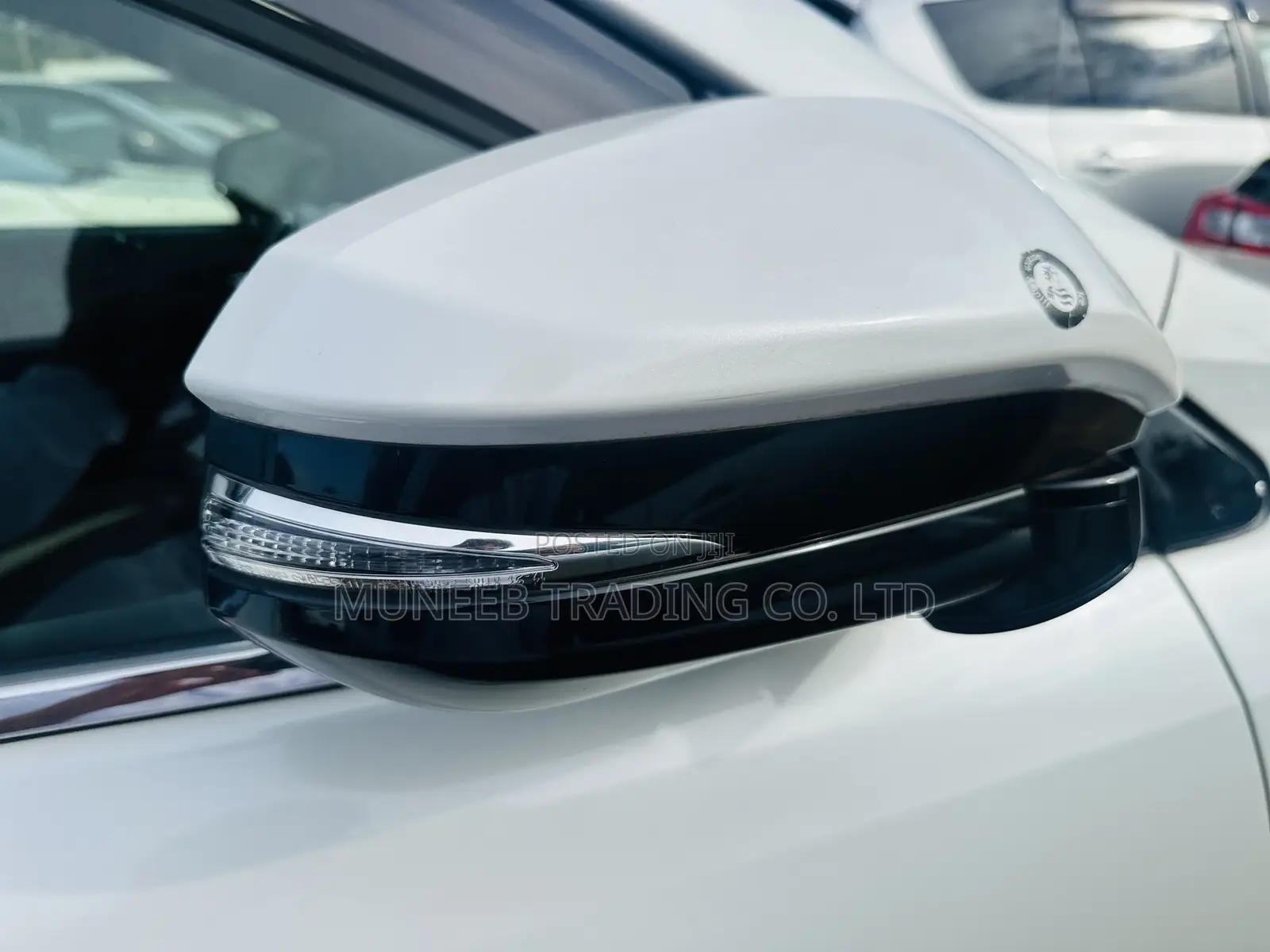 Toyota Harrier 2.0 4WD 2015 White