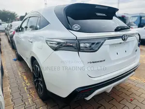 Toyota Harrier 2.0 4WD 2015 White