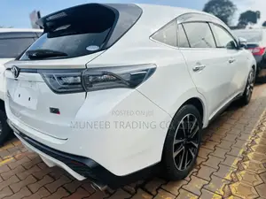 Toyota Harrier 2.0 4WD 2015 White