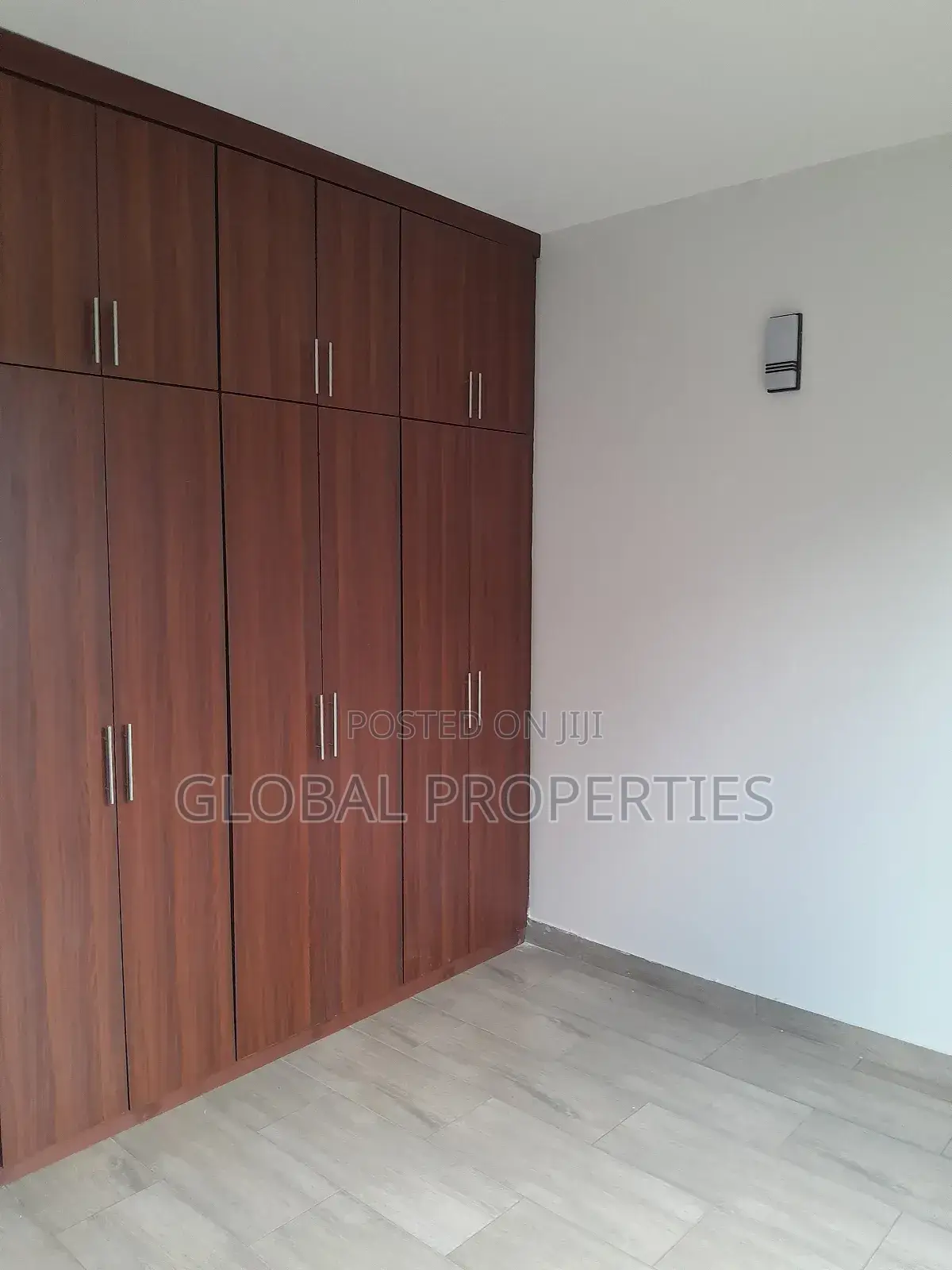 2bdrm Bungalow in Bweyogerere Mbalwa, Central Division for rent