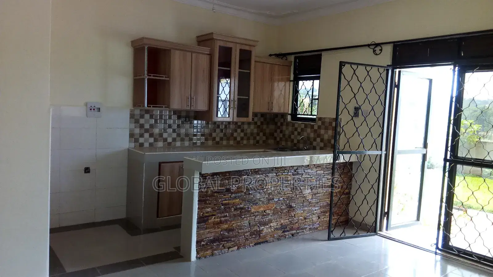 1bdrm Bungalow in Kyaliwajala, Central Division for rent