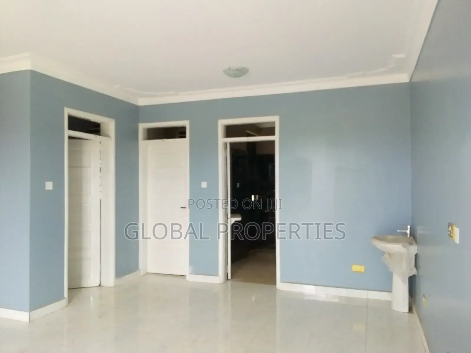 3bdrm Duplex in Kisaasi Kyanja, Central Division for rent