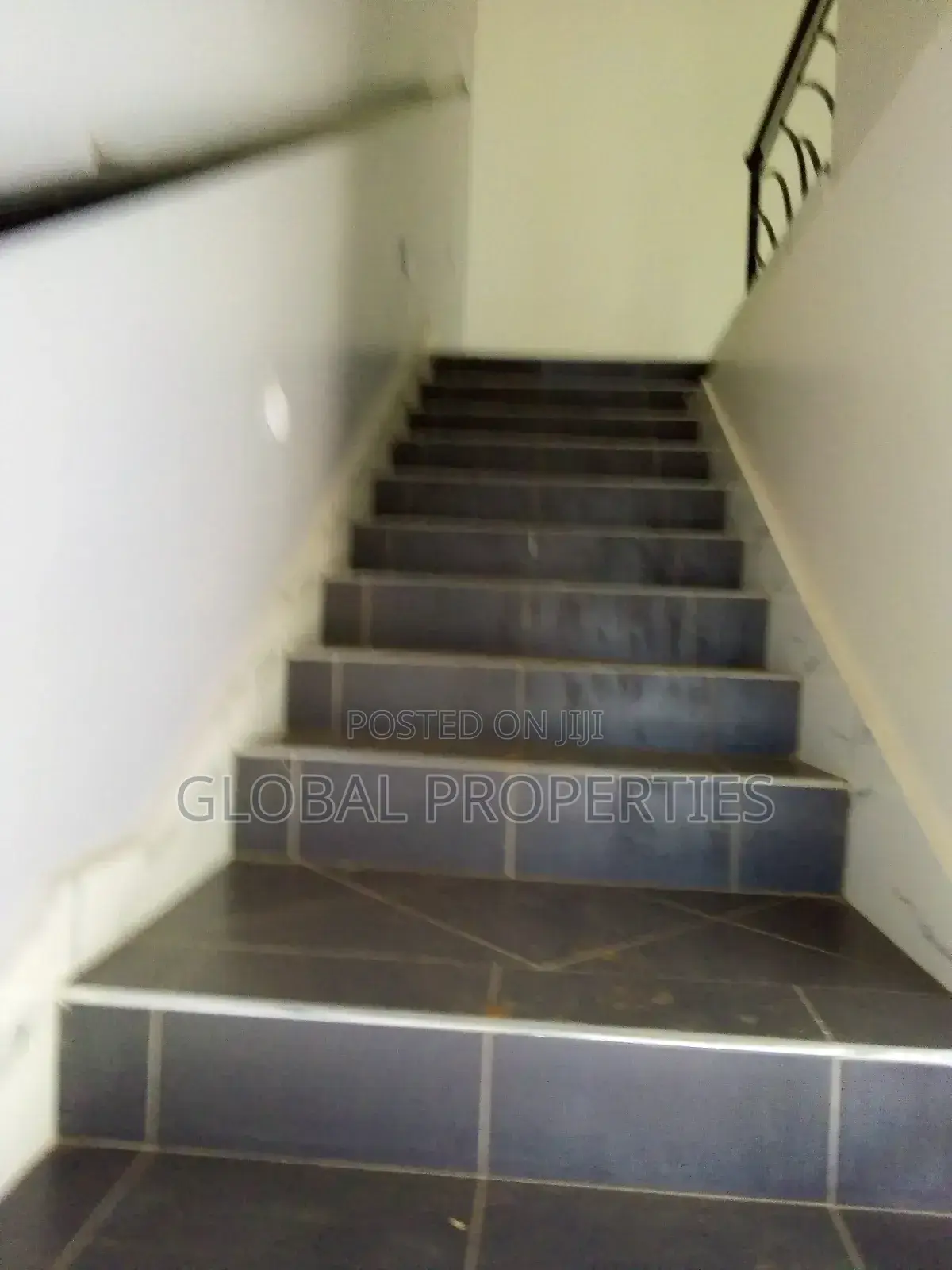 3bdrm Duplex in Kisaasi Kyanja, Central Division for rent