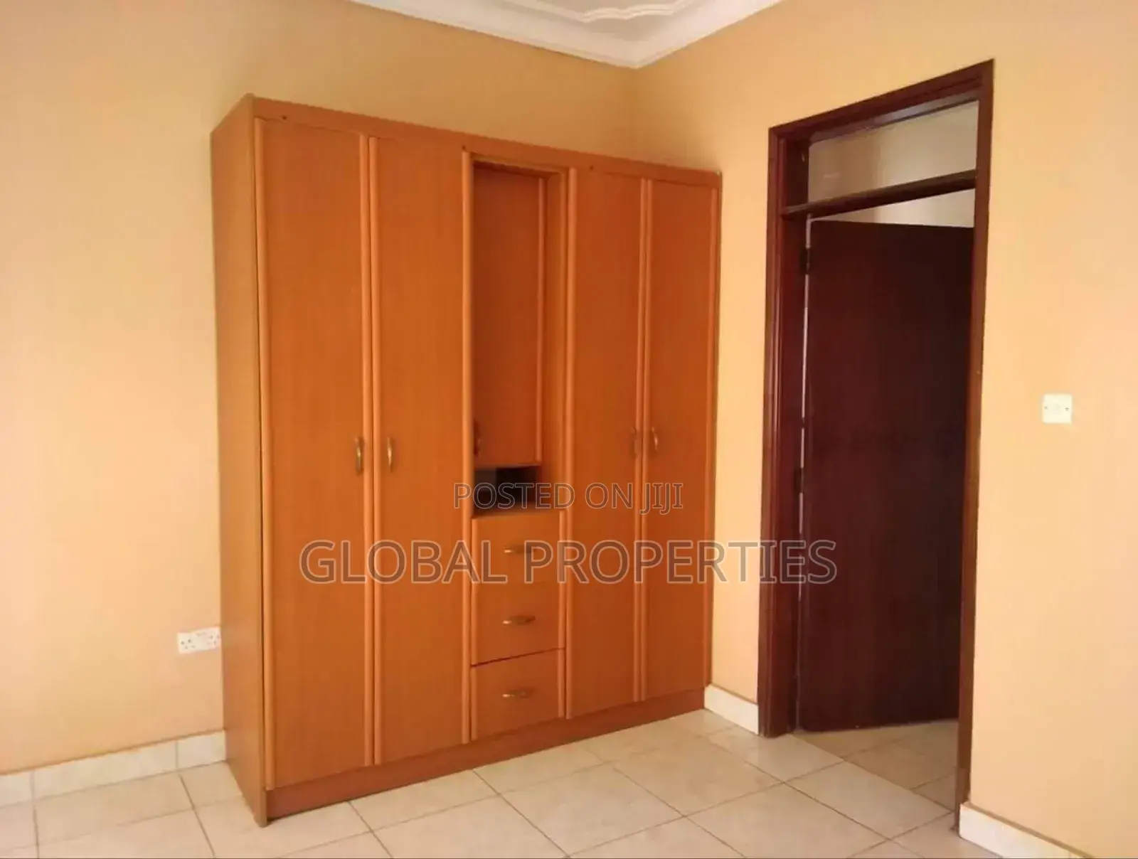 2bdrm Bungalow in Kira Estate, Central Division for rent