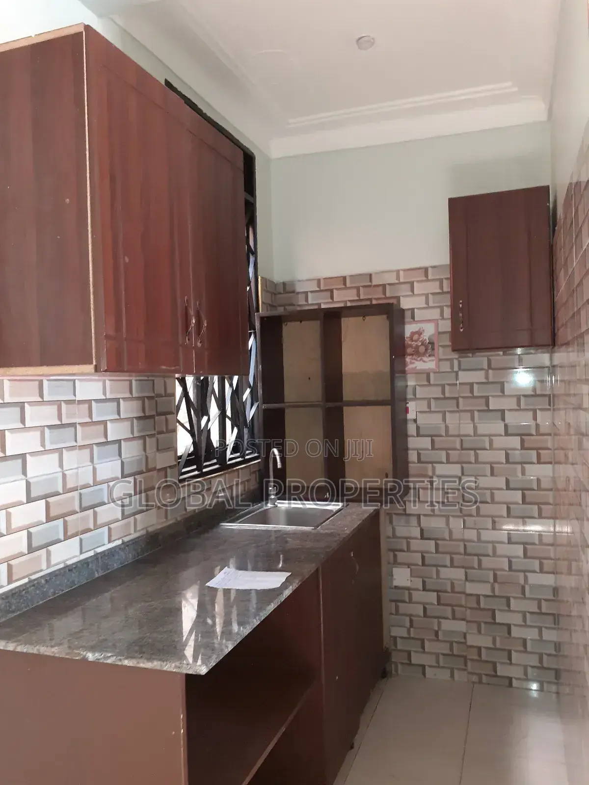 1bdrm Apartment in Kira Kyaliwajala Rd, Central Division for rent