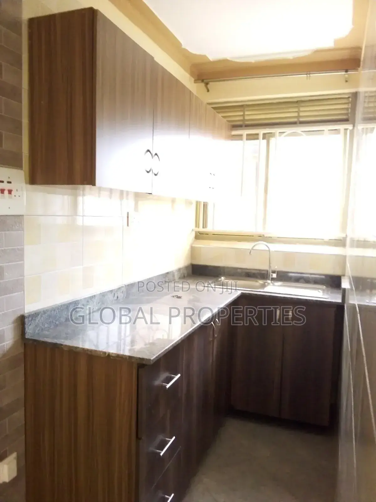 1bdrm Apartment in Mbalwa Estate, Central Division for rent