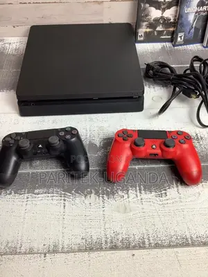 Ps4 Console Slim With 10 Games + 02 Controllers + 500gb HDD